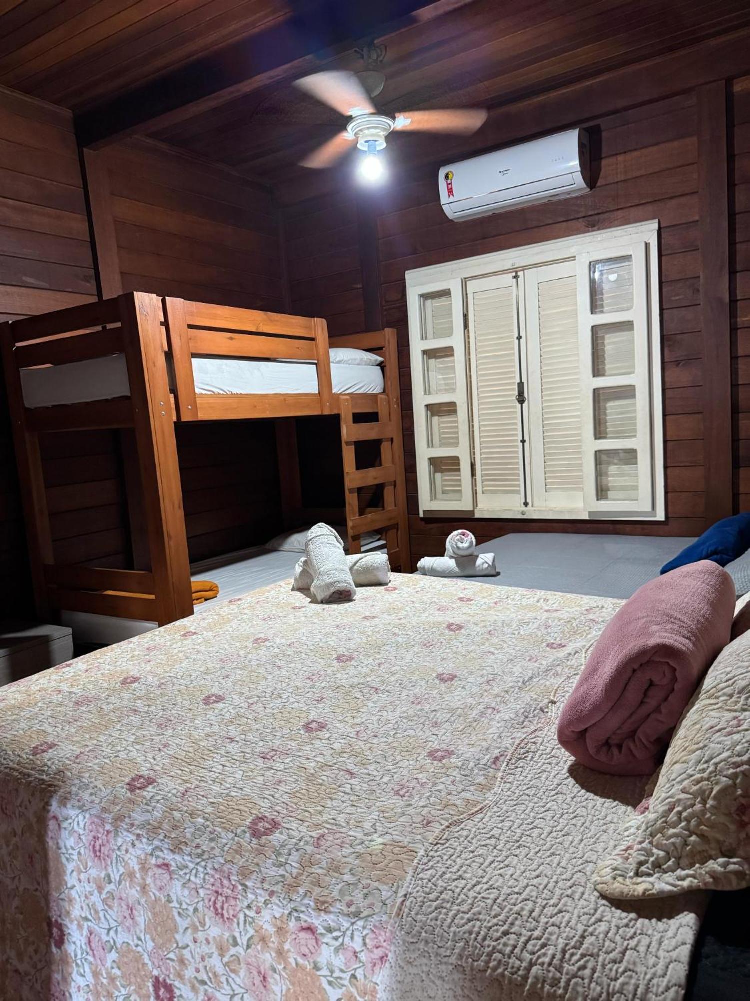 Woods Hostel 벨루오리존치 외부 사진