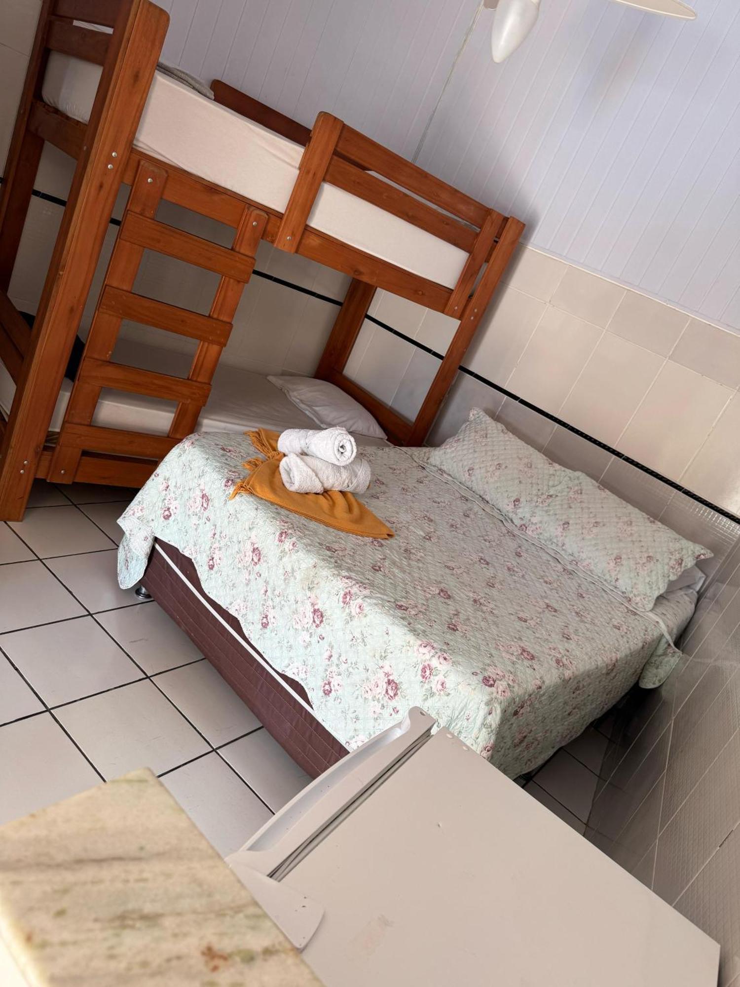 Woods Hostel 벨루오리존치 외부 사진