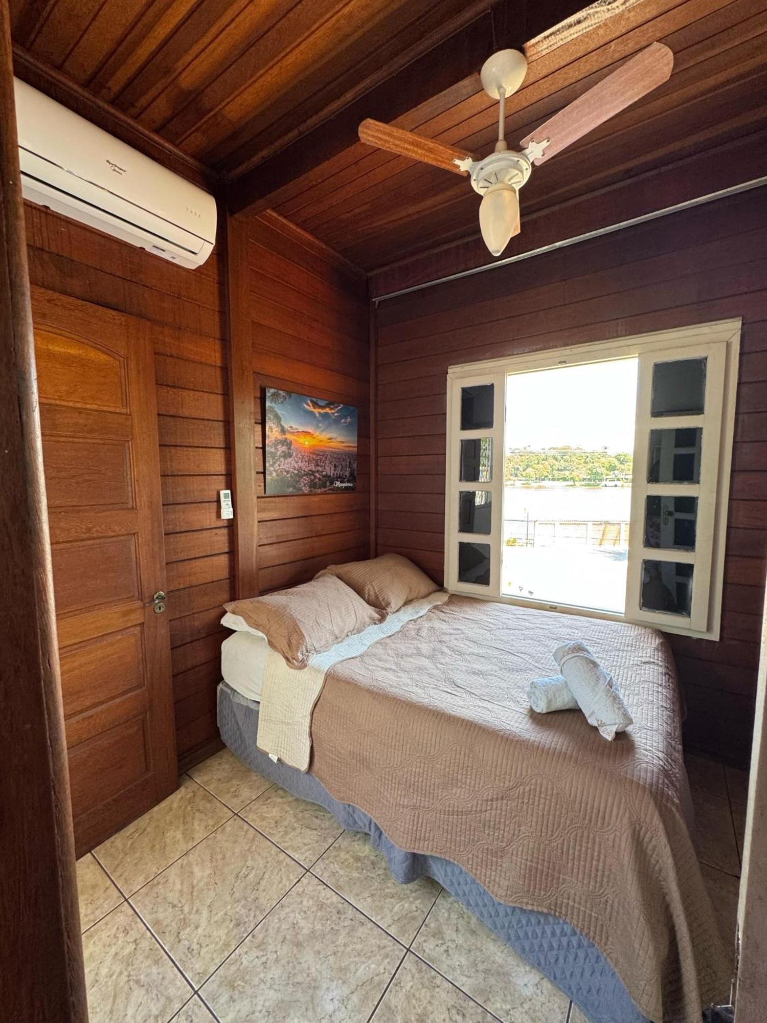 Woods Hostel 벨루오리존치 외부 사진